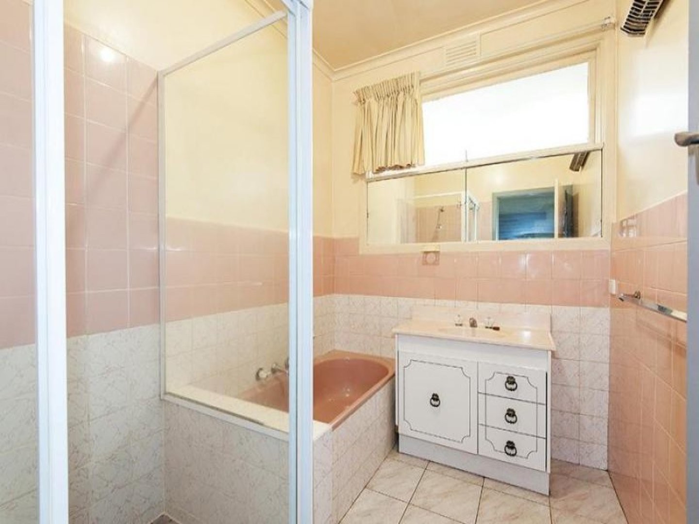 1 Edward Street, Macleod, VIC 3085 - Thumbnail 2 - 22/05/2019