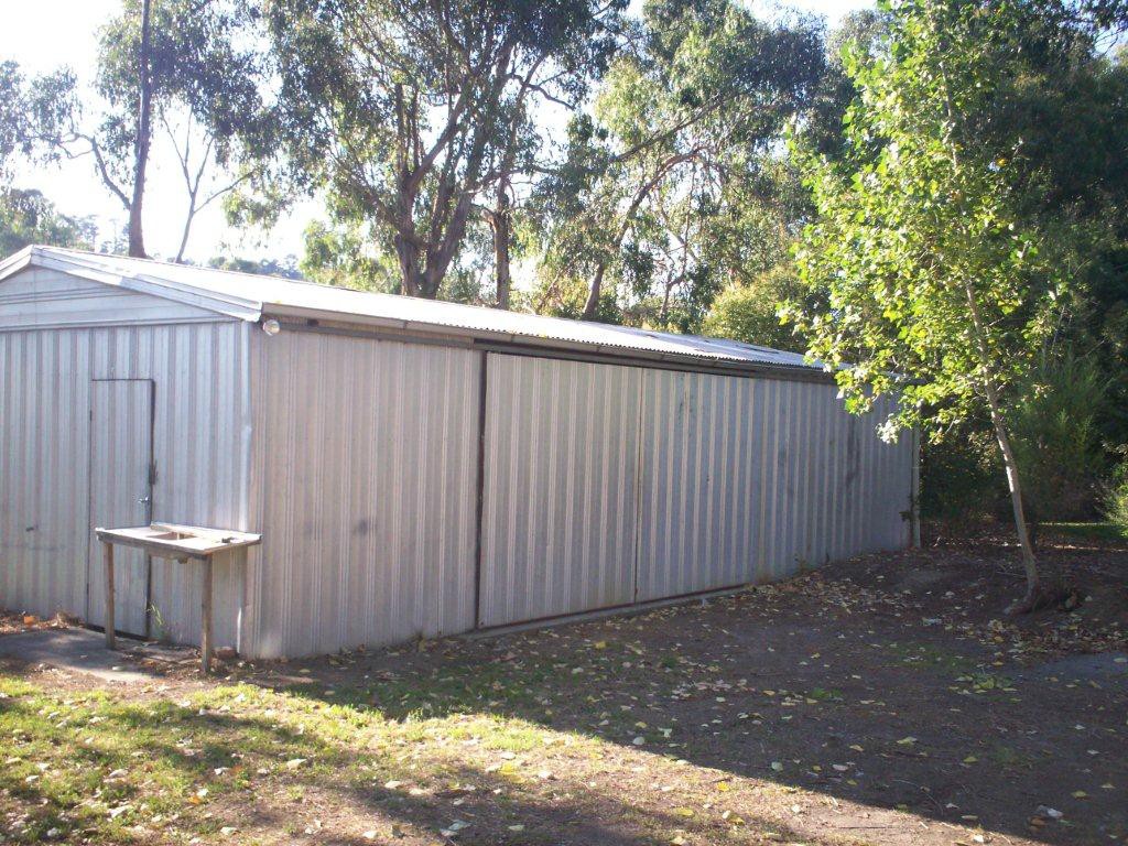 11 Charles Road, Lilydale, VIC 3140 - Thumbnail 1 - 22/05/2019