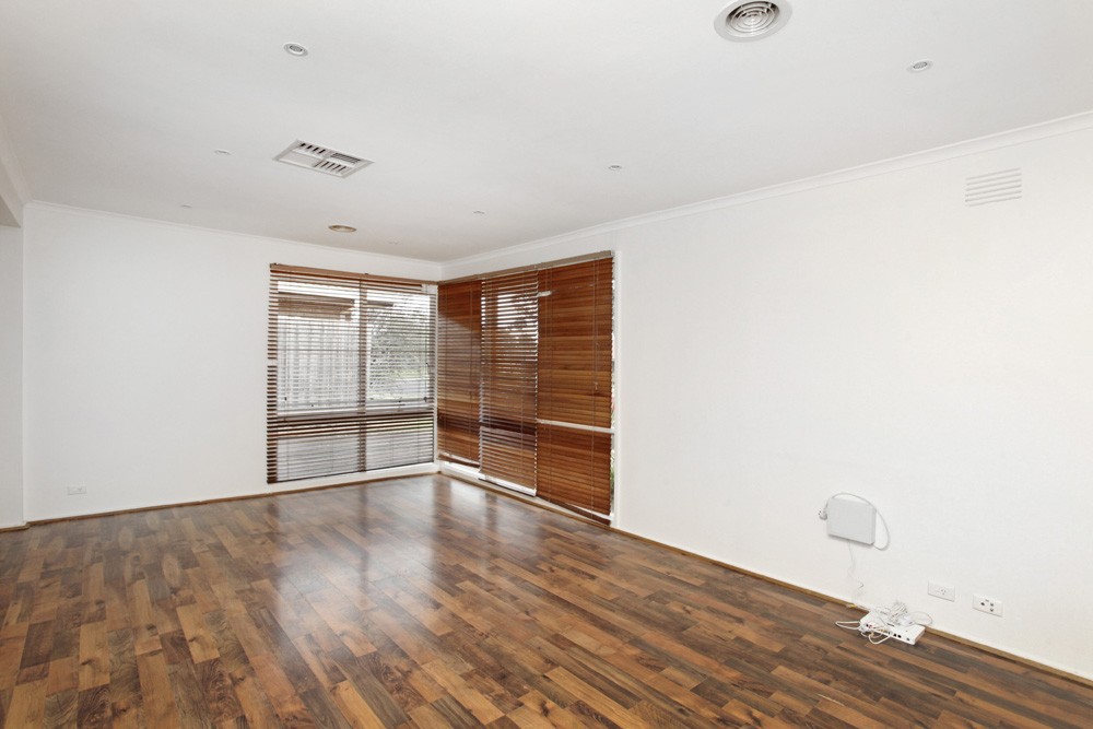 126 West Melton Drive, Melton, VIC 3337 - Thumbnail 1 - 22/05/2019