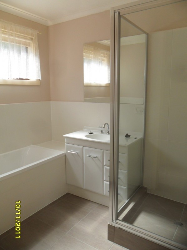 8 Belair Court, Taylors Lakes, VIC 3038 - Thumbnail 2 - 22/05/2019