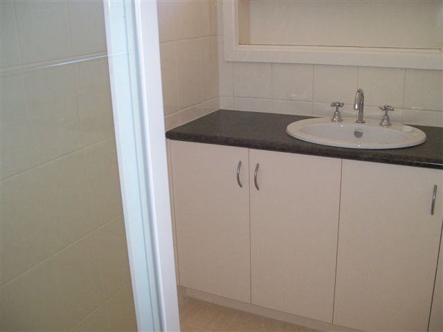 2/1 Memorial Avenue, Epping, VIC 3076 - Thumbnail 1 - 22/05/2019