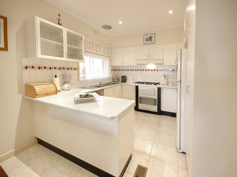 3 Davis Avenue, Avondale Heights, VIC 3034 - Thumbnail 1 - 22/05/2019