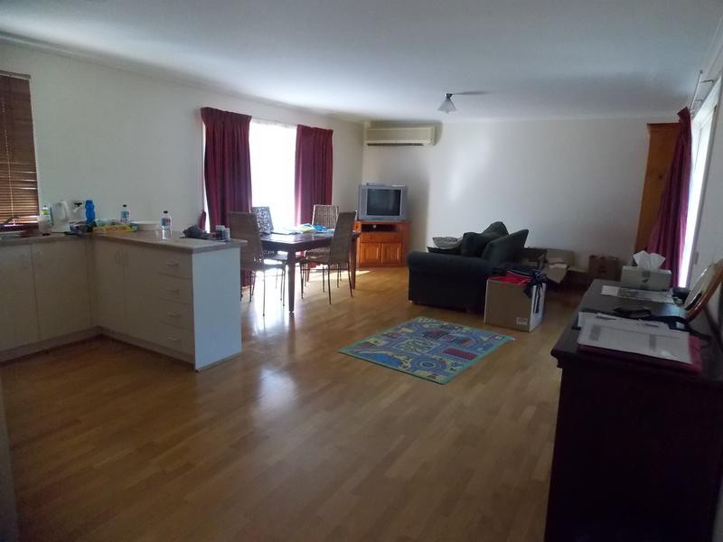 64 Stagecoach Crescent, Sydenham, VIC 3037 - Thumbnail 2 - 22/05/2019