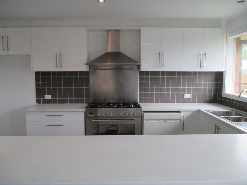 3 Smithfield Square, Wantirna, VIC 3152 - Thumbnail 2 - 22/05/2019