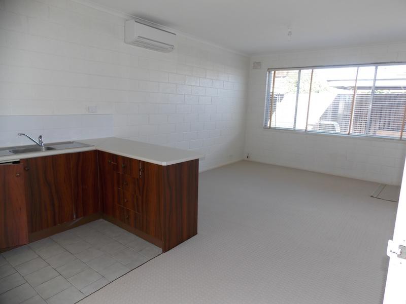 3/1 Leslie Street, St Albans, VIC 3021 - Thumbnail 1 - 22/05/2019