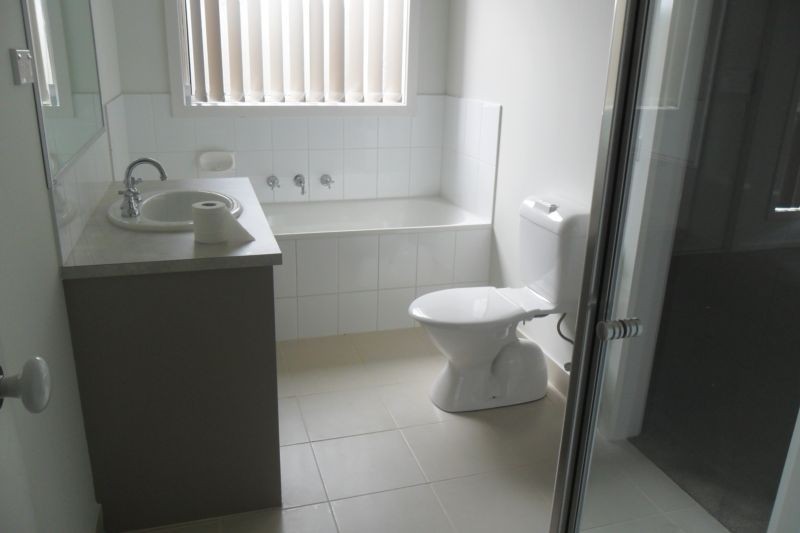 14/40 Mccubbin Way, Caroline Springs, VIC 3023 - Thumbnail 2 - 22/05/2019