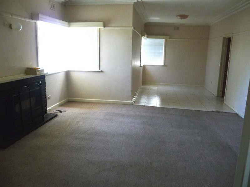 1/160 Blackshaws Road, South Kingsville, VIC 3015 - Thumbnail 2 - 22/05/2019