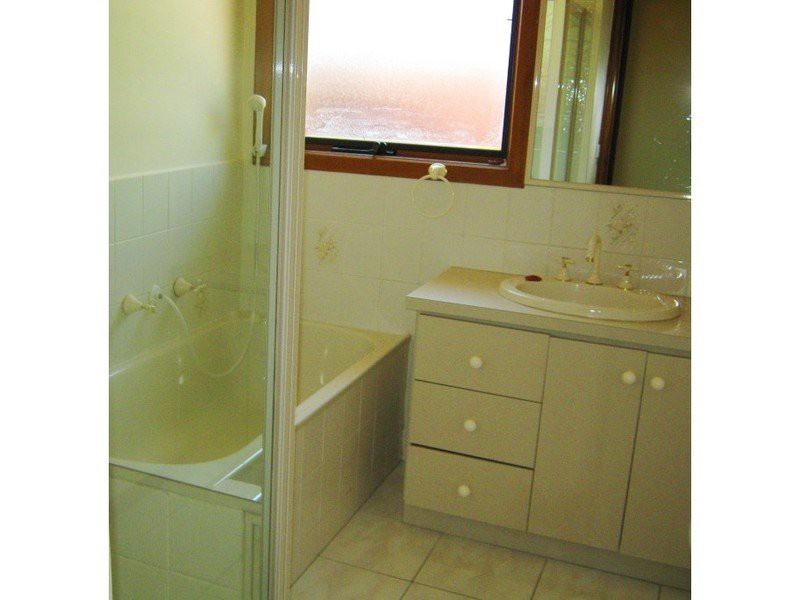 1/112 Cooper Street, Essendon North, VIC 3041 - Thumbnail 2 - 22/05/2019