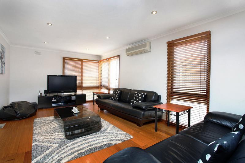 170 Erinbank Crescent, Westmeadows, VIC 3049 - Thumbnail 1 - 22/05/2019