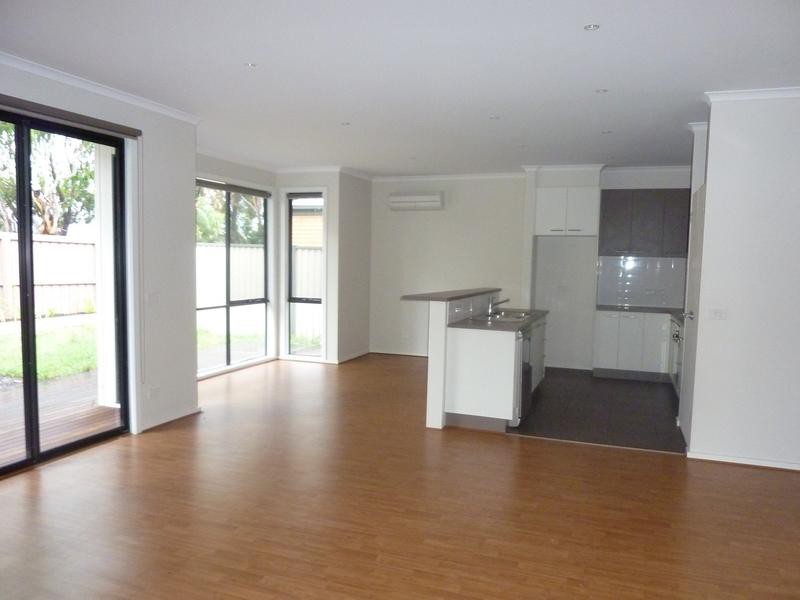 2/6 Murphy Mews, Torquay, VIC 3228 - Thumbnail 1 - 22/05/2019