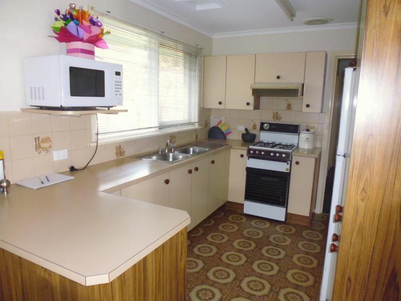 16 Cumberland Avenue, Bayswater, VIC 3153 - Thumbnail 1 - 22/05/2019