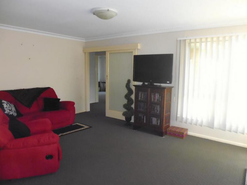 16 Cumberland Avenue, Bayswater, VIC 3153 - Thumbnail 2 - 22/05/2019