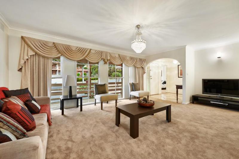 20 Valerie Street, Templestowe Lower, VIC 3107 - Thumbnail 2 - 22/05/2019