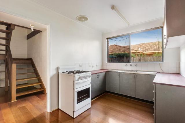 2/23 Lower Plenty Road, Rosanna, VIC 3084 - Thumbnail 2 - 22/05/2019