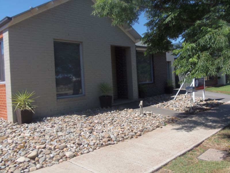 26 Burtt Avenue, Caroline Springs, VIC 3023 - Thumbnail 1 - 22/05/2019