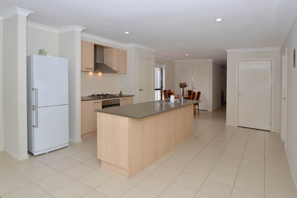 36 Hatchlands Drive, Deer Park, VIC 3023 - Thumbnail 1 - 22/05/2019