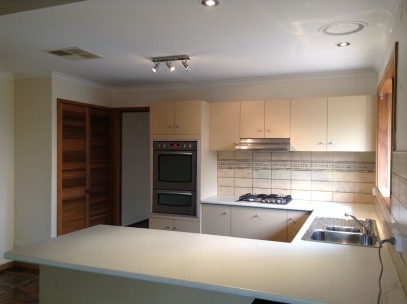 22 Macdhui Avenue, Eltham North, VIC 3095 - Thumbnail 1 - 22/05/2019