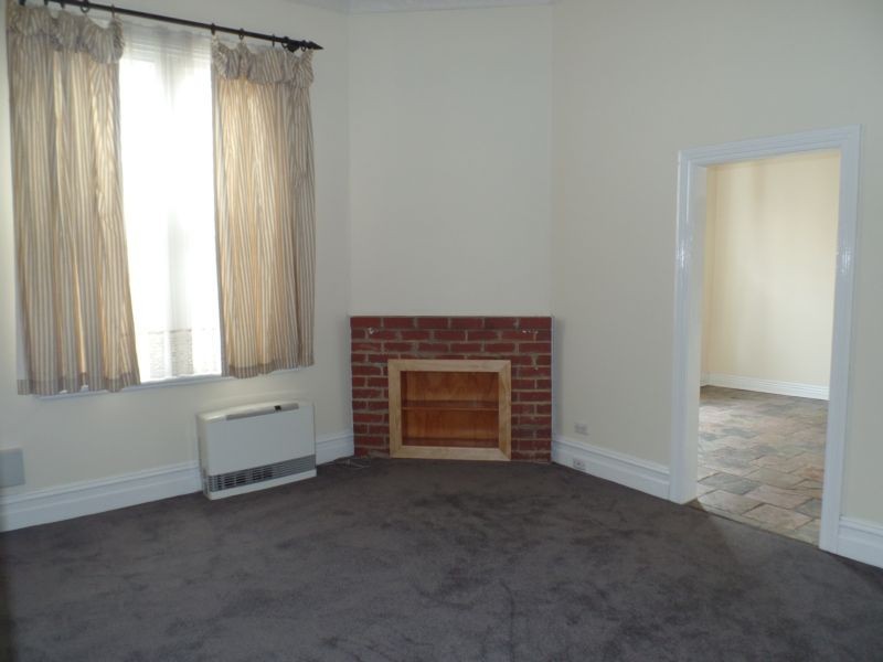 14 Browning Street, Seddon, VIC 3011 - Thumbnail 2 - 22/05/2019