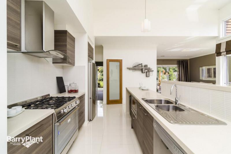 244 Saltwater Promenade, Point Cook, VIC 3030 - Thumbnail 2 - 22/05/2019