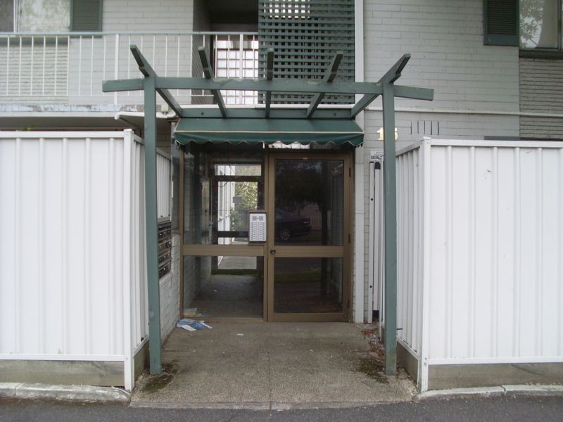 8/13-15 Dover Street, Flemington, VIC 3031 - Thumbnail 1 - 22/05/2019