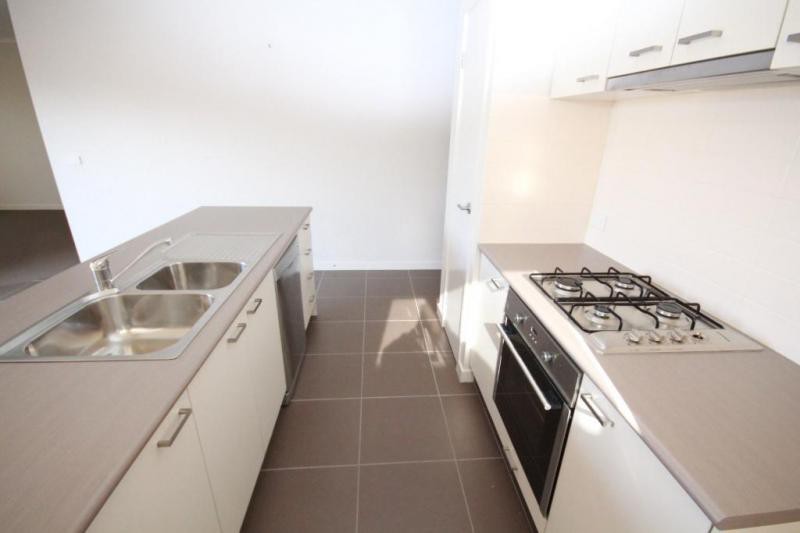 8 Beekeeper Road, Armstrong Creek, VIC 3217 - Thumbnail 2 - 22/05/2019