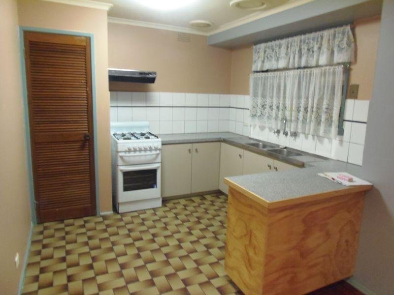 29 Lovell Drive, St Albans, VIC 3021 - Thumbnail 1 - 22/05/2019