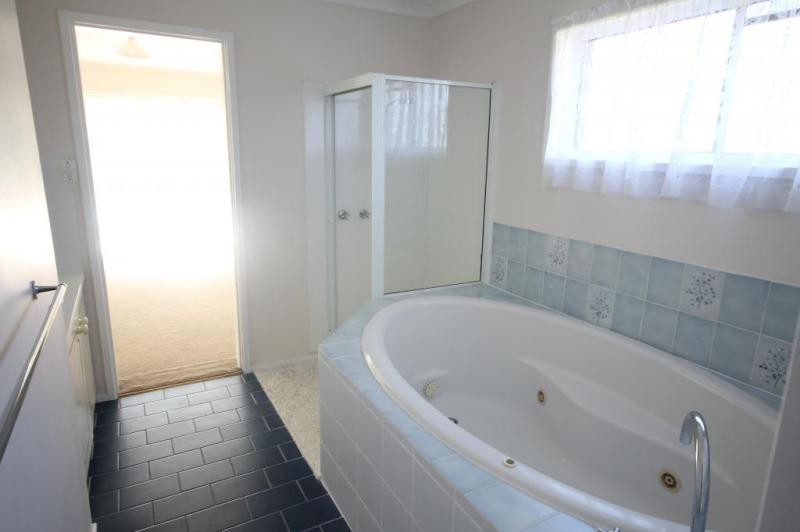 52 Strathcole Drive, Traralgon, VIC 3844 - Thumbnail 1 - 22/05/2019