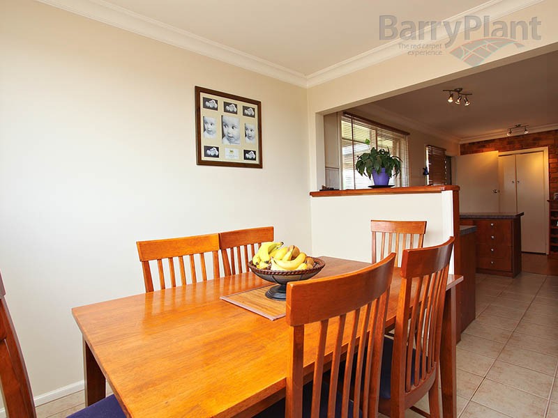 18 Hawkins Place, Melton, VIC 3337 - Thumbnail 1 - 22/05/2019