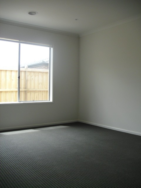 15 Newhaven Drive, Williams Landing, VIC 3027 - Thumbnail 2 - 22/05/2019