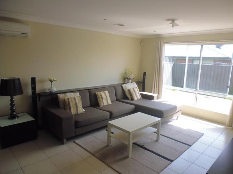 42 Erin Square, Deer Park, VIC 3023 - Thumbnail 1 - 22/05/2019