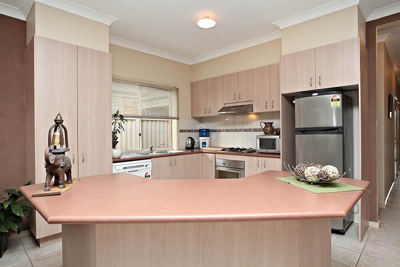 9 Lyme Park Circuit, Caroline Springs, VIC 3023 - Thumbnail 2 - 22/05/2019