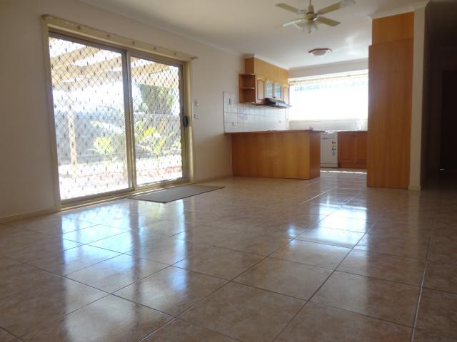 54 Bellbird Avenue, Taylors Lakes, VIC 3038 - Thumbnail 1 - 21/11/2014