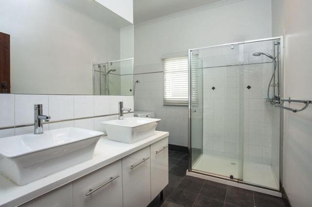 13 Magdala Avenue, Strathmore, VIC 3041 - Thumbnail 2 - 22/05/2019