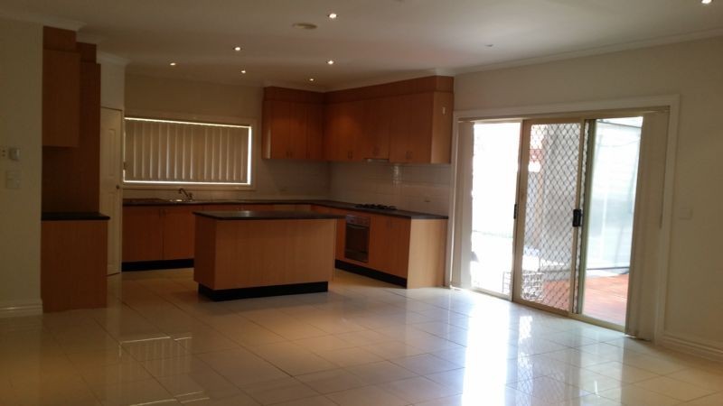 75 Duke Street, Sunshine, VIC 3020 - Thumbnail 2 - 22/05/2019