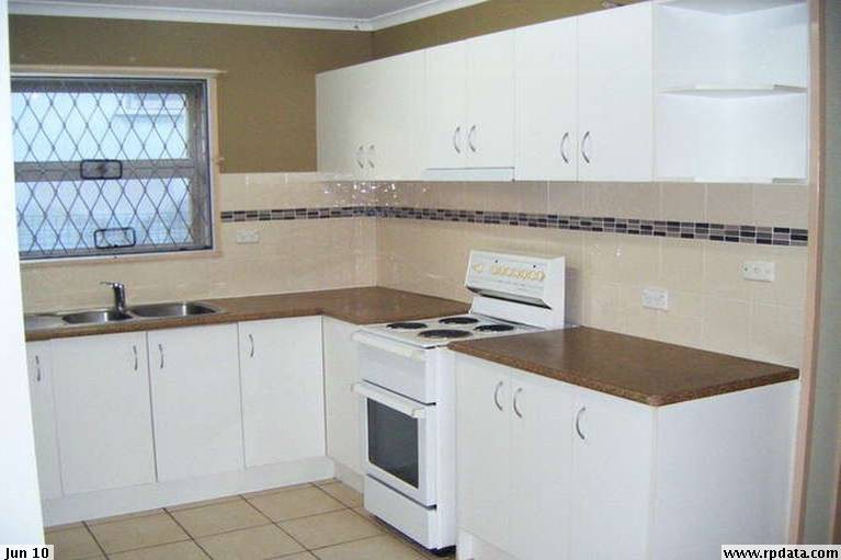 2/151 Frank Street, Labrador, QLD 4215 - Thumbnail 1 - 22/05/2019