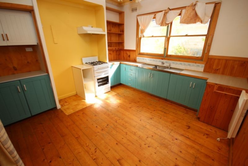 25 Townsend Road, Whittington, VIC 3219 - Thumbnail 1 - 22/05/2019