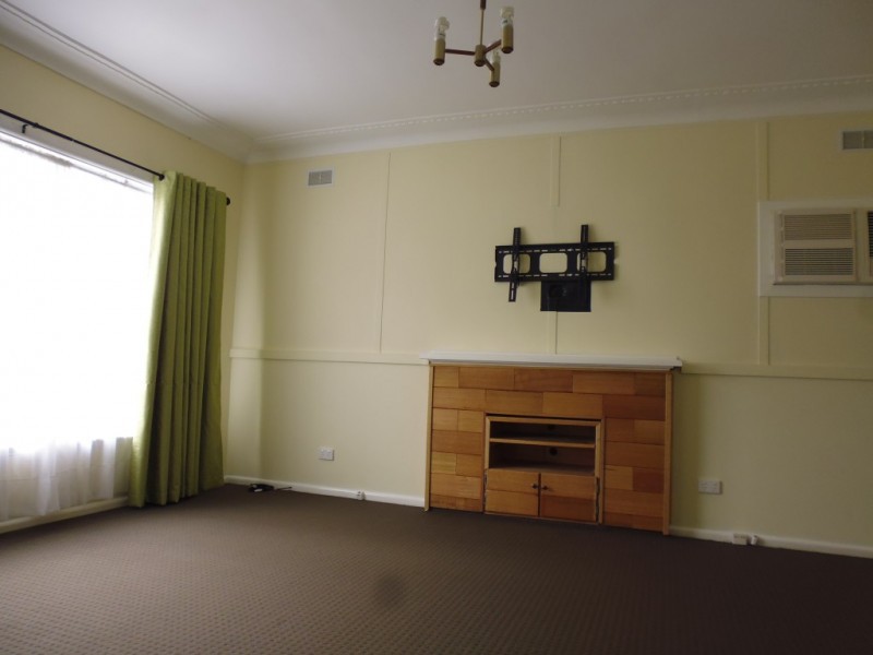 3 Byrne Street, Deer Park, VIC 3023 - Thumbnail 1 - 22/05/2019