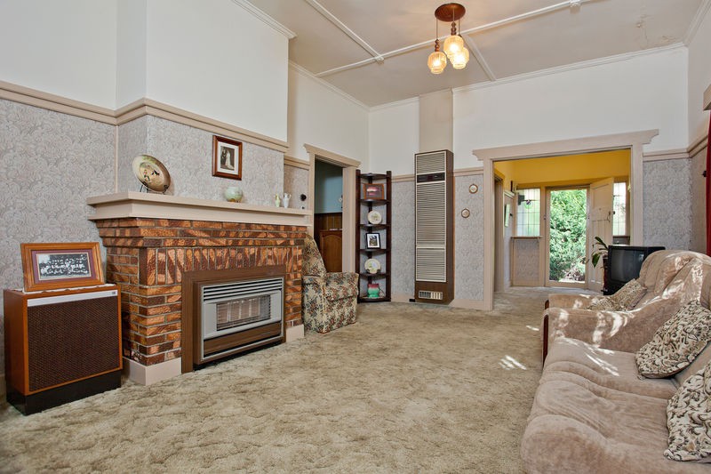 54 Price Street, Essendon, VIC 3040 - Thumbnail 2 - 22/05/2019