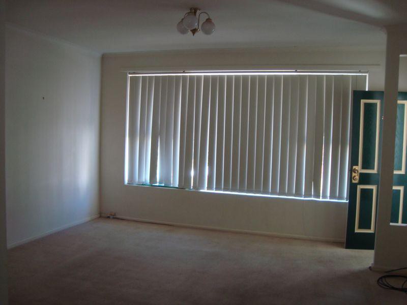 8/17 Wolseley Close, Mont Albert, VIC 3127 - Thumbnail 1 - 22/05/2019