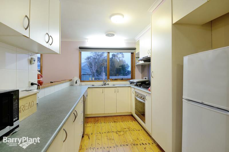 2 Baltaser Drive, Pakenham, VIC 3810 - Thumbnail 1 - 22/05/2019