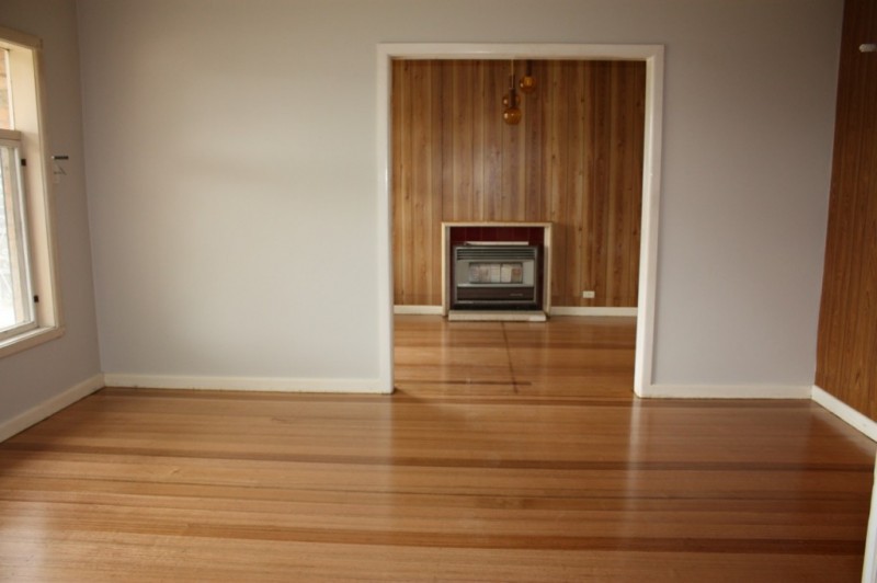 30 Ferndale Road, Sunshine North, VIC 3020 - Thumbnail 1 - 22/05/2019