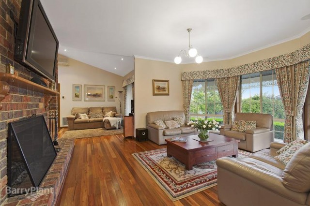 1 Ryan Court, Berwick, VIC 3806 - Thumbnail 2 - 22/05/2019