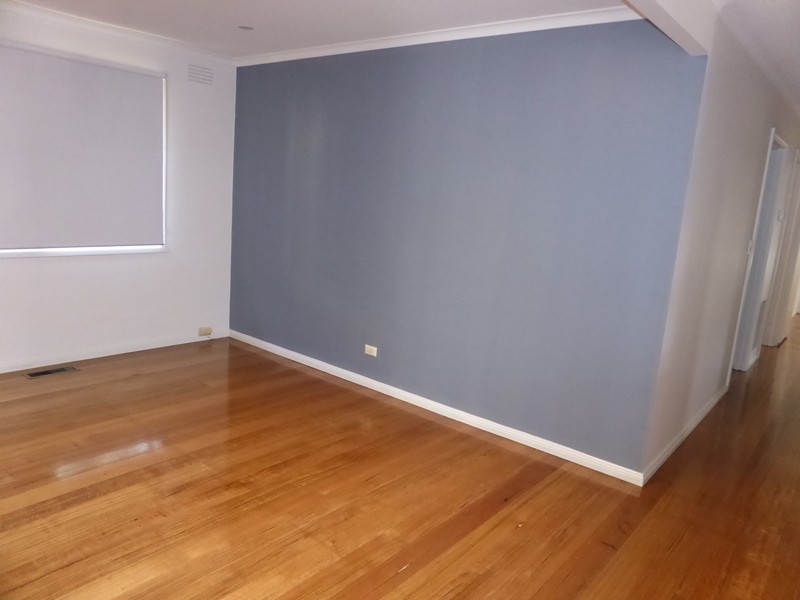 38 Bruce Street, Diamond Creek, VIC 3089 - Thumbnail 2 - 22/05/2019