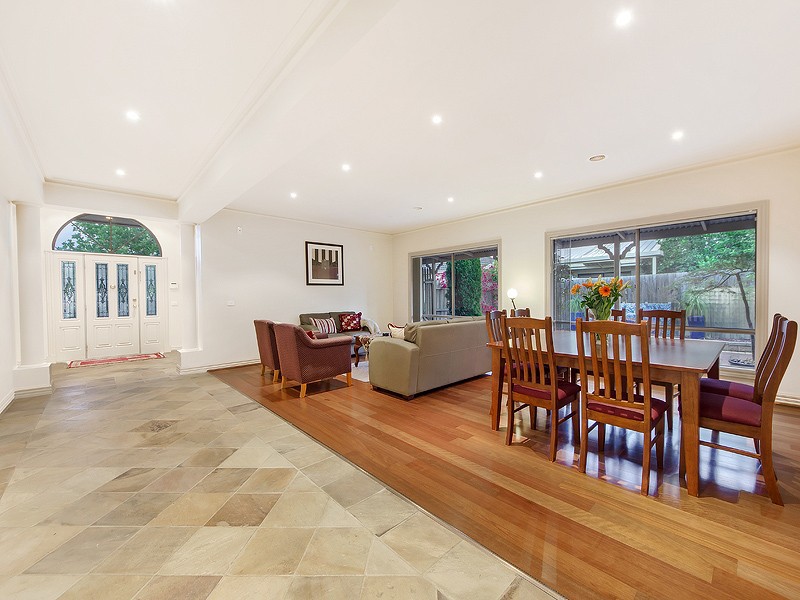 16 Lindsay Court, Taylors Lakes, VIC 3038 - Thumbnail 2 - 22/05/2019