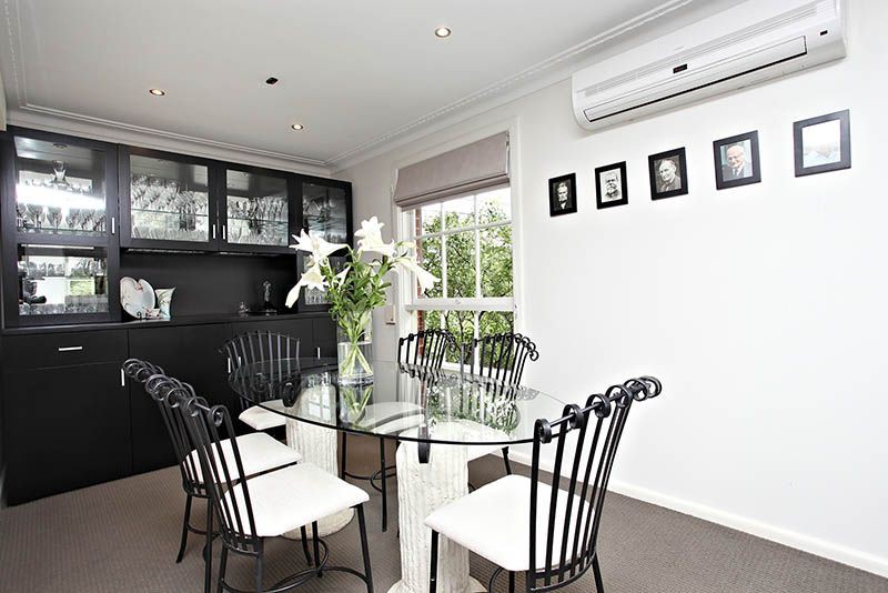 10 Swan Avenue, Westmeadows, VIC 3049 - Thumbnail 2 - 22/05/2019