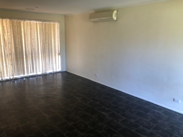 14 Darlington Grove, Sydenham, VIC 3037 - Thumbnail 1 - 13/04/2015