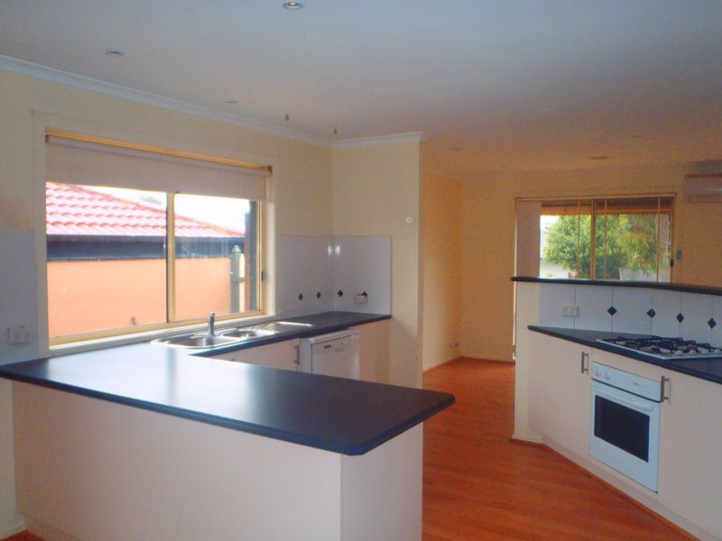 9 Overton Close, Rowville, VIC 3178 - Thumbnail 1 - 22/05/2019