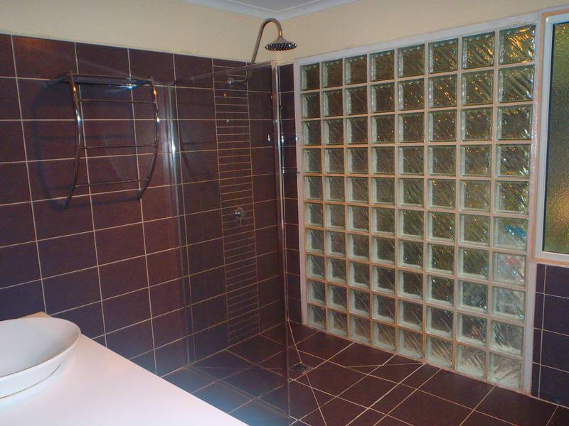 9 Overton Close, Rowville, VIC 3178 - Thumbnail 2 - 22/05/2019