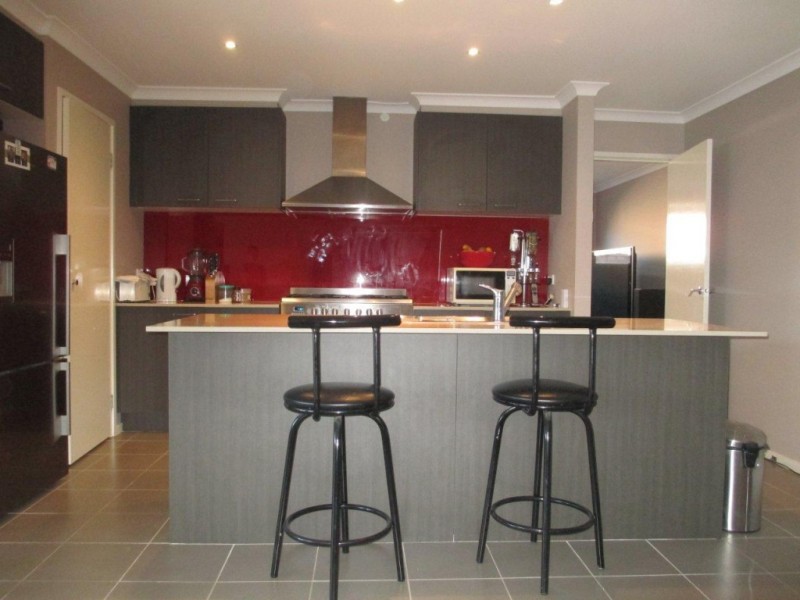 17 Ronald Road, Truganina, VIC 3029 - Thumbnail 2 - 22/05/2019