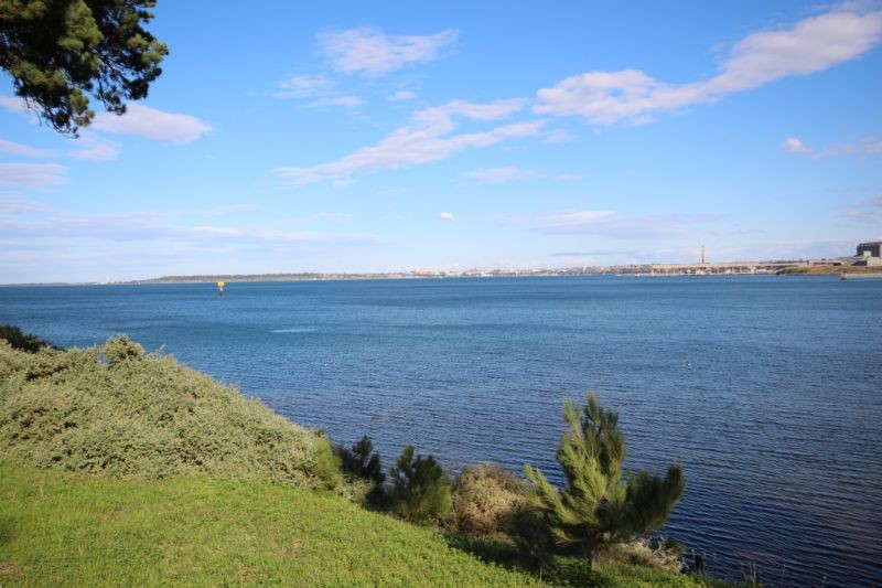 41 The Esplanade, North Shore, VIC 3214 - Thumbnail 1 - 22/05/2019